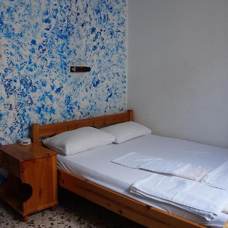 Filippos Hotel Agios Kirykos  Luaran gambar