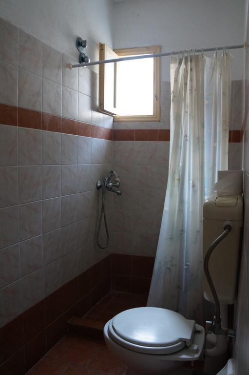 Filippos Hotel Agios Kirykos  Luaran gambar